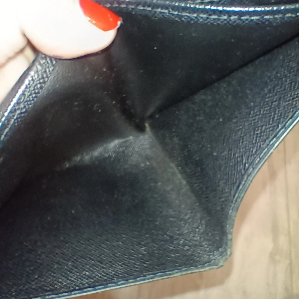 LOUIS VUITTON Marco Black Epi Leather BiFold Wallet